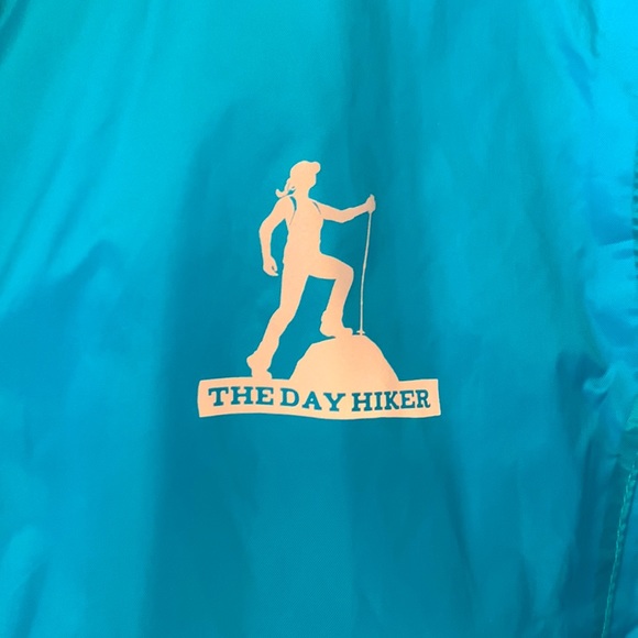 THE DAY HIKER RainCoat - Picture 4 of 12